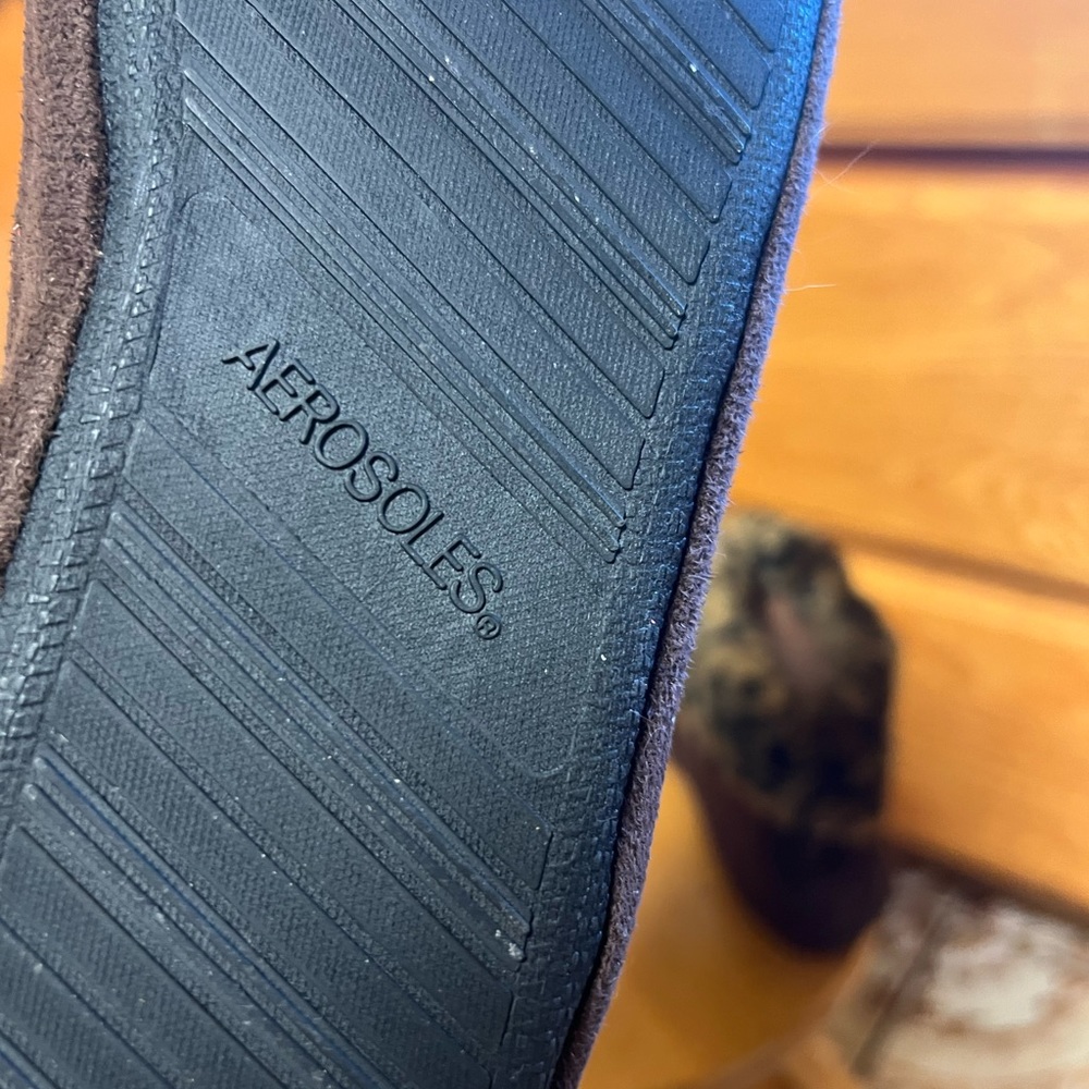 Slippers - Picture 4 of 5